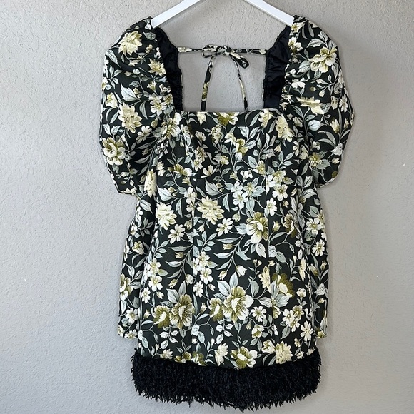NWT Miss Selfridge Mini Dress With Faux-Fur Trim in Floral Jacquard Size 6 - Picture 4 of 16